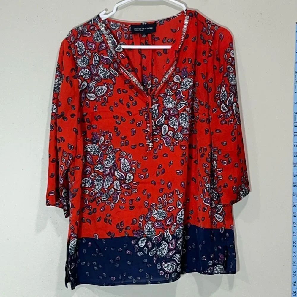 Beautiful Paisley Red Dress Top By Jones Of New York. Size Medium